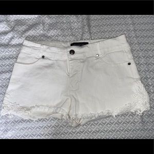 WHITE DESIGN JEAN SHORT